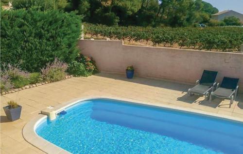 Amazing home in Cessenon sur Orb with 3 Bedrooms, Private swimming pool and Outdoor swimming pool : Maisons de vacances proche de Saint-Nazaire-de-Ladarez