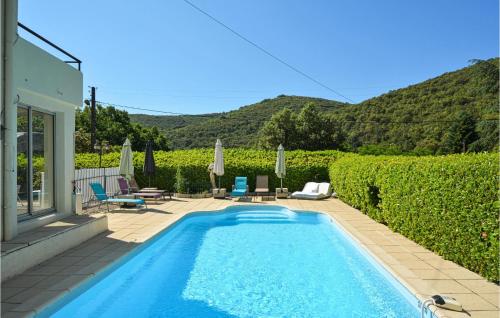 Stunning Home In Les Salles Du Gardon With 3 Bedrooms, Private Swimming Pool And Outdoor Swimming Pool : Maisons de vacances proche de Laval-Pradel