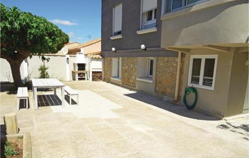 Nice apartment in Vinassan with 1 Bedrooms and WiFi : Appartements proche de Salles-d'Aude