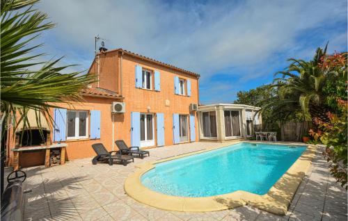 Awesome home in Montignargues with 3 Bedrooms, WiFi and Outdoor swimming pool : Maisons de vacances proche de Parignargues