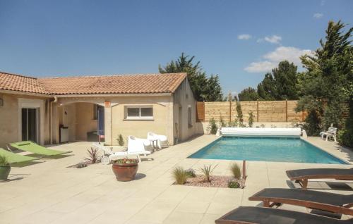 Beautiful home in Nebian with 2 Bedrooms, Private swimming pool and Outdoor swimming pool : Maisons de vacances proche de Mourèze