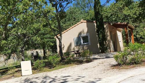 Mazet de Val d'Aury : Maisons de vacances proche de Roussas