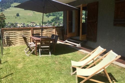 Luxury furnished apartment with garden and a magnificent open views : Appartements proche de Megève