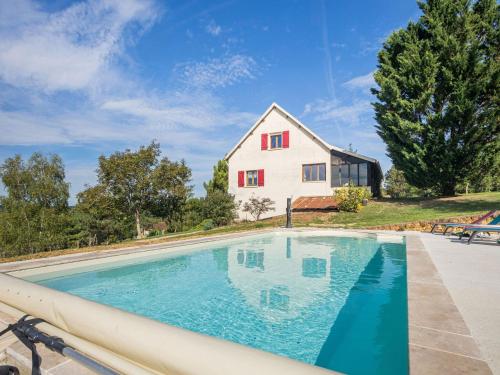 Cozy apartment in Thédirac with a shared swimming pool : Appartements proche de Lherm
