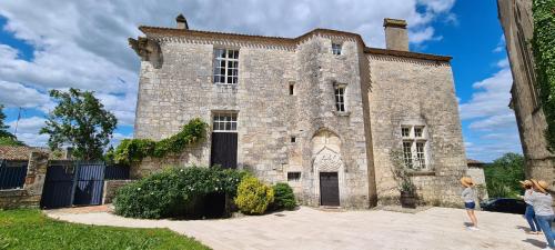 Château de Bouniagues : Appartements proche de Monmadalès