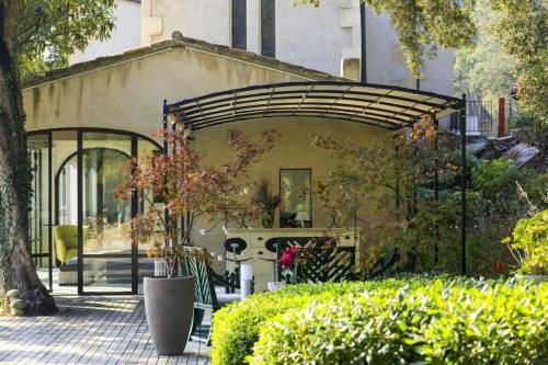 Perfect mélange of contemporary luxury, modern style and authentic : Appartements proche de Saint-Julien-des-Landes