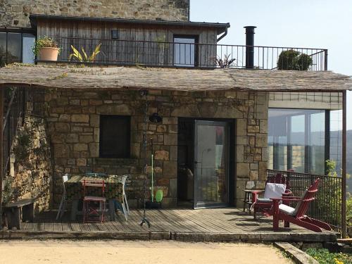 Gîte Libertalia : Maisons de vacances proche de Balsac