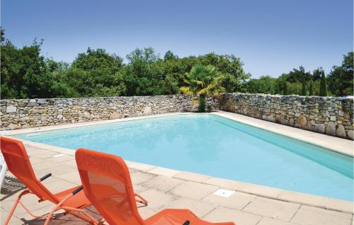 Stunning home in Padirac with 2 Bedrooms, WiFi and Outdoor swimming pool : Maisons de vacances proche d'Autoire