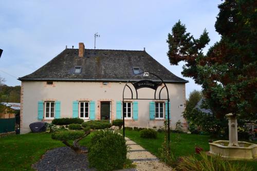 Le Relais des Hirondelles : B&B / Chambres d'hotes proche de Saint-Martin-du-Limet