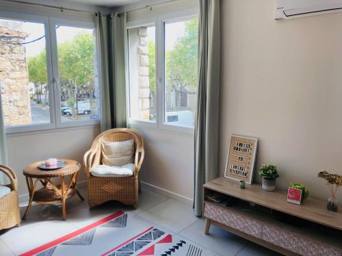 L'esplanade, appartement en centre-ville au calme : Appartements proche de Cazouls-lès-Béziers