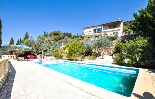Awesome home in Claviers with Outdoor swimming pool, WiFi and 3 Bedrooms : Maisons de vacances proche de Comps-sur-Artuby