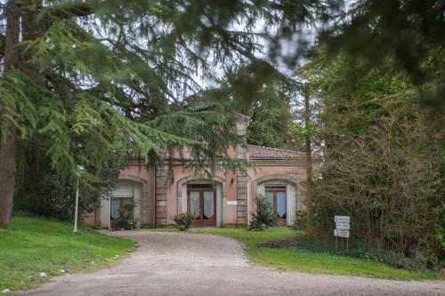 Domaine de Peyreguilhot : Maisons de vacances proche de Varès