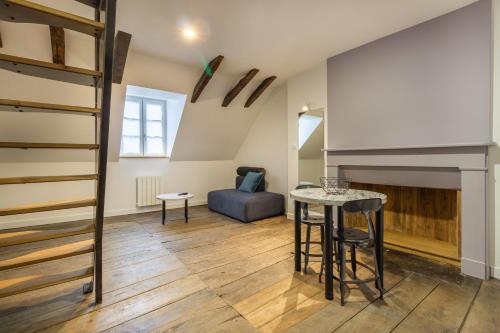 Appartement R3 T2 Rodez Centre Historique : Appartements proche d'Agen-d'Aveyron