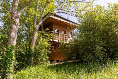 Cabane perchee : Maisons de vacances proche d'Andelu