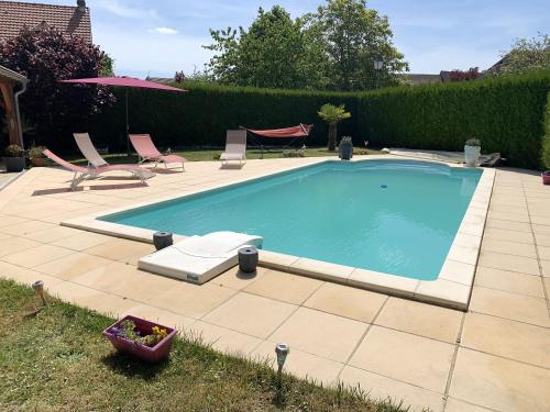Villa de 4 chambres avec piscine privee terrasse amenagee et wifi a Omerville : Villas proche de Bus-Saint-Rémy