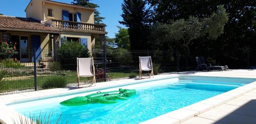 Appartement neuf clim, terrasse & piscine : Appartements proche de Sainte-Anastasie