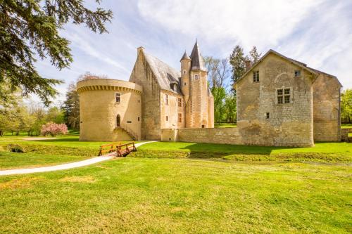 Château de Vieux Moulin : Maisons d'hotes proche de Donzy