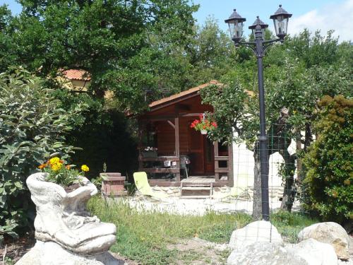 Les chalets du Verger des Ascarines : Maisons de vacances proche de Ria-Sirach