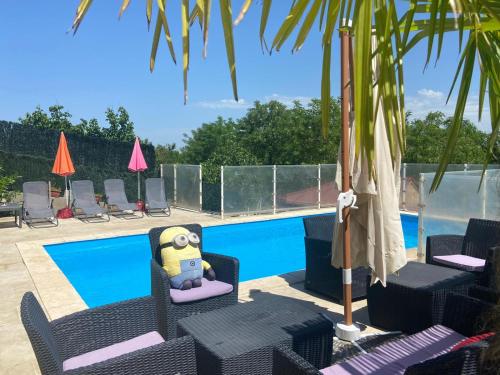 Magnifique Villa avec piscine Beaujolais : Villas proche de Lachassagne