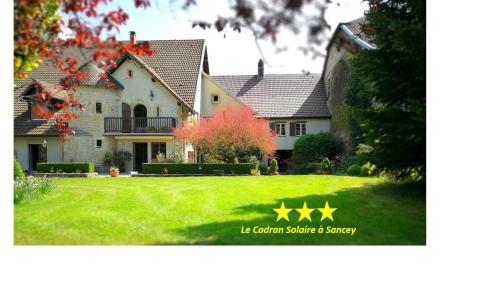 Doubs Le Cadran Solaire, gite ROMANCE class 3 étoiles : Maisons de vacances proche de Rahon