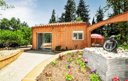 Stunning home in Rodès with WiFi and 1 Bedrooms : Maisons de vacances proche de Caramany