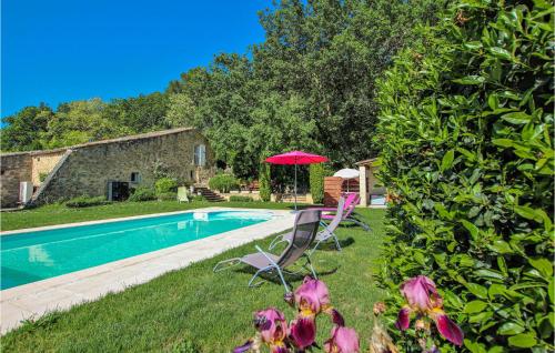 Nice home in Bonlieu sur Roubion with Outdoor swimming pool, WiFi and 1 Bedrooms : Maisons de vacances proche de Savasse