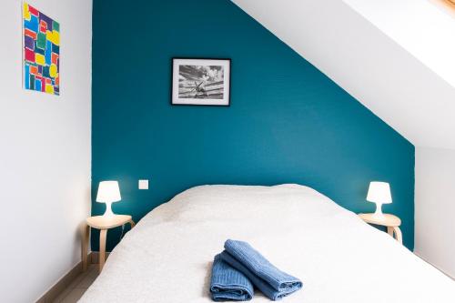 gîte de l'artiste Segré ✰ T2 confort ✰ centre ✰ 2 lits : Appartements proche de Saint-Martin-du-Limet