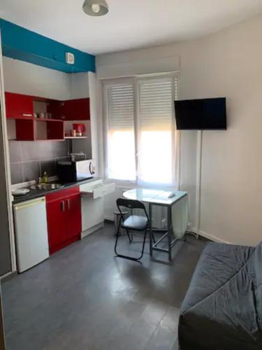 Studio 1 tout confort Avec wifi et Netflix : Appartements proche d'Aulnoy-lez-Valenciennes