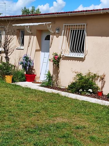 Jolie maison avec jardin proche de Paris et Disney : Maisons de vacances proche de Clichy-sous-Bois