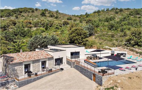 Beautiful Home In Alissas With Wifi, Private Swimming Pool And 4 Bedrooms : Maisons de vacances proche de Privas