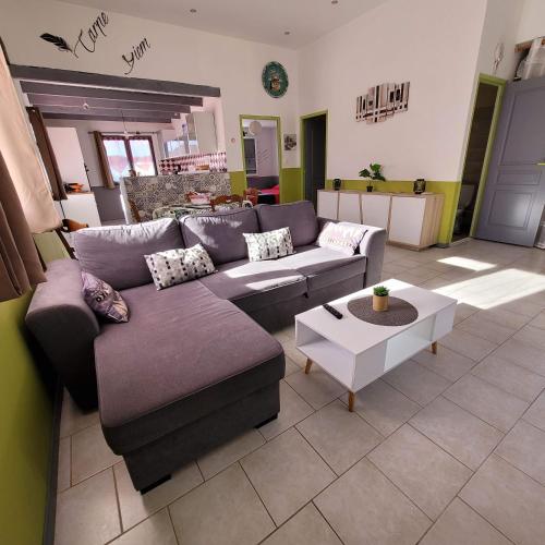 Appartement agréable et spacieux ensoleillé : Appartements proche de Nézignan-l'Évêque