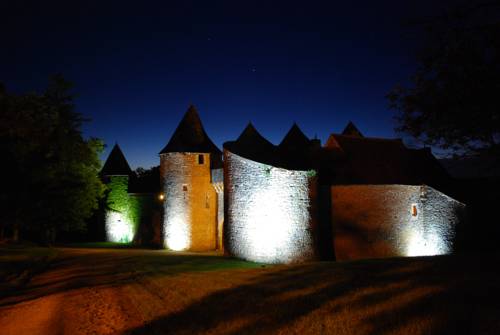 Chateau de Forges : Maisons d'hotes proche de Bélâbre