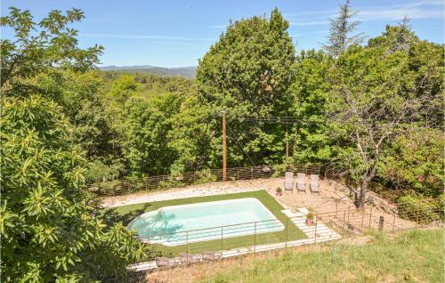 Nice home in Bordezac with 3 Bedrooms, Outdoor swimming pool and WiFi : Maisons de vacances proche de Chamborigaud