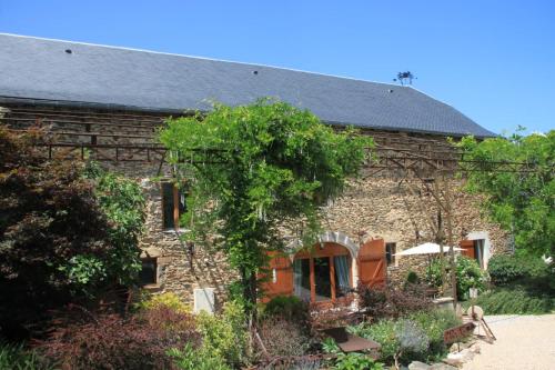 La Vieille Grange avec piscine et jardin : Maisons de vacances proche de Gramond