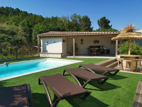 Maison L'Inattendu avec spa & piscine privatifs : B&B / Chambres d'hotes proche de Saint-Marcel-sur-Aude