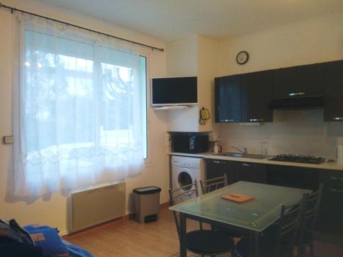 Appartement d'une chambre avec terrasse et wifi a Jonzac : Appartements proche de Lussac