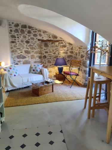 Rendez-vous sous le tilleul, en Cevennes. : Maisons de vacances proche de Roquedur