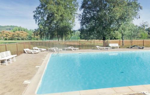 Nice apartment in Limeuil with 3 Bedrooms and Outdoor swimming pool : Appartements proche de Le Buisson-de-Cadouin