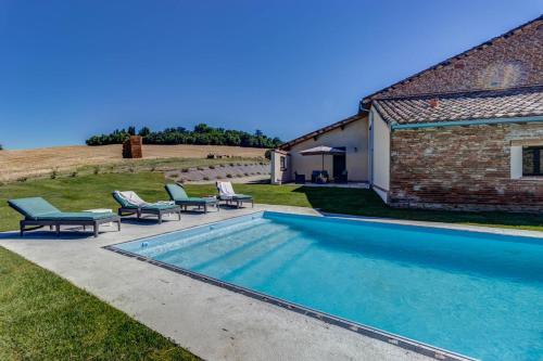 La Métairie de Rouziès, piscine privée : Maisons de vacances proche de Montvalen