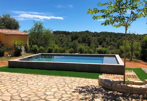 Private villa with pool Villa avec piscine : Villas proche de Castelnau-de-Guers
