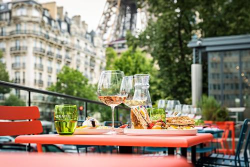 Pullman Paris Tour Eiffel : Hotels proche du 16e Arrondissement de Paris
