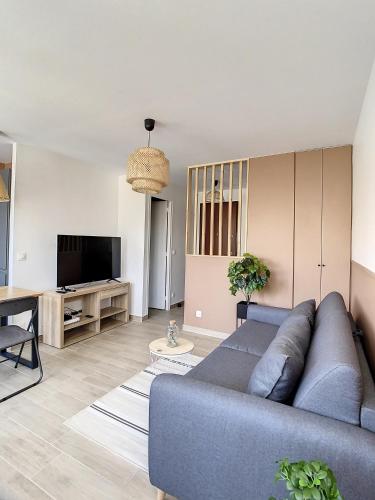 APPART COSY PROCHE PARIS GARE ORLY TRAM WIFI 4PERS : Appartements proche d'Orly