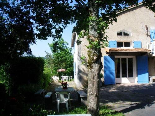 Maison de 3 chambres avec jardin clos a Lacrouzette : Maisons de vacances proche de Le Rialet
