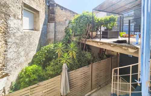 Amazing home in Capestang with WiFi and 3 Bedrooms : Maisons de vacances proche de Capestang