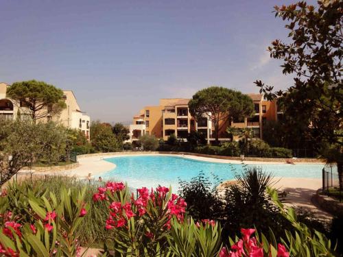 Locations-06 Lolivier - Residence With Swimming Pool Near Cannes : Appartements proche de Mouans-Sartoux