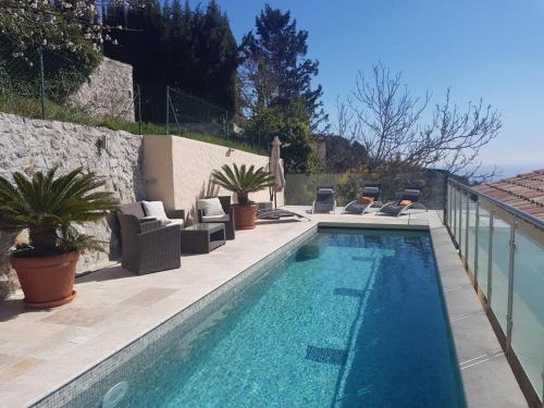 Luxurious, Quiet, and Peaceful, 3 floor villa, 5km from Monaco : Villas proche de La Turbie