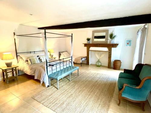 Fabulous 2 bed Gite 2km quiet Walk into Eymet : Maisons de vacances proche de Villebramar