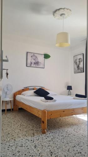 Chambre double avec piscine proche de Perpignan : Sejours chez l'habitant proche de Baixas