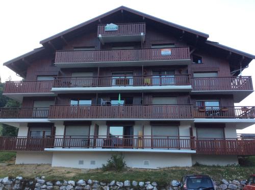 Le Repaire de Bellevaux aux pieds des pistes Haute Savoie : Appartements proche de Cervens