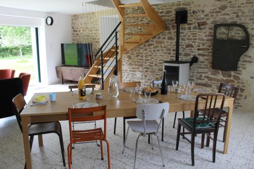 Gîte Le Coq Au Vert en Suisse Normande : Maisons de vacances proche de Clécy
